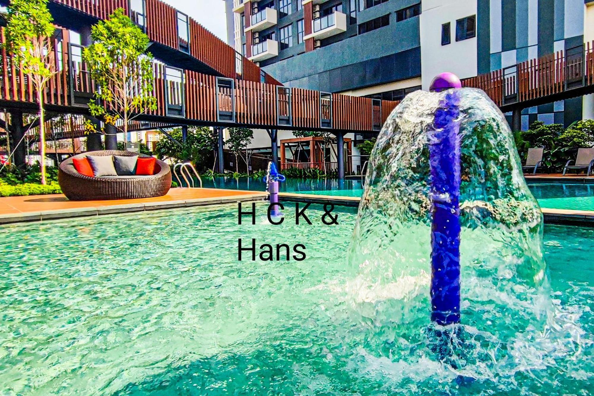 Stylish Balcony Kl At Trion 2 By Hck Pangsapuri *